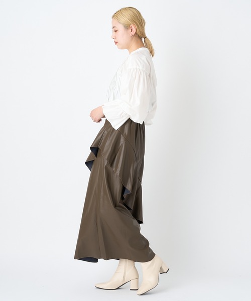 CIAOPANIC(チャオパニック)の「フェイクレザーフレアデザインスカート(スカート・レディース・ブラック/ブラウン・SMALL/MEDIUM)」の14枚目の写真