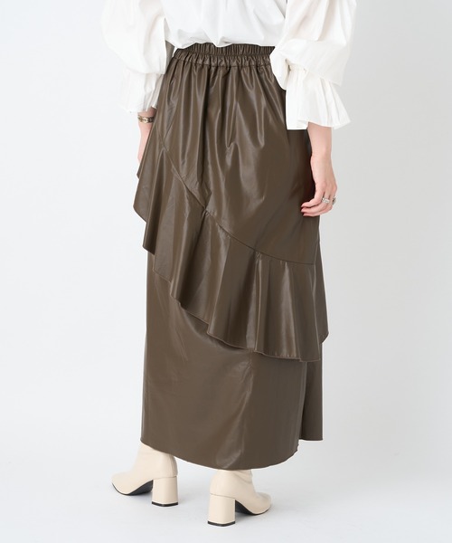 CIAOPANIC(チャオパニック)の「フェイクレザーフレアデザインスカート(スカート・レディース・ブラック/ブラウン・SMALL/MEDIUM)」の15枚目の写真