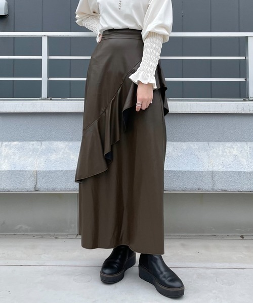 CIAOPANIC(チャオパニック)の「フェイクレザーフレアデザインスカート(スカート・レディース・ブラック/ブラウン・SMALL/MEDIUM)」の21枚目の写真