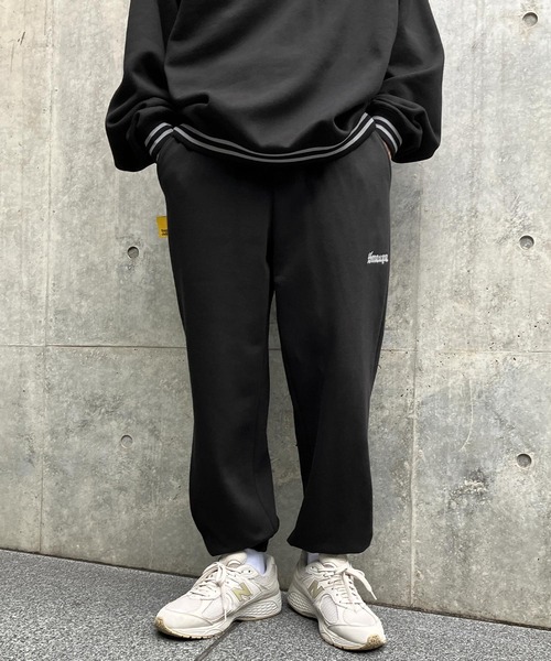 Snap club（スナップクラブ）の「【Snap club】裏起毛ワンポイント刺繍ロゴ  スウェットパンツ（スウェットパンツ・メンズ・ライトブルー/ブラック/オートミール/ネイビー/グリーン系その他/オレンジ/ダークベージュ/パープル系/グレー系/ブルー系/イエロー系/ピンク系/ブラック系/グリーン系・FREE）」の3枚目の写真