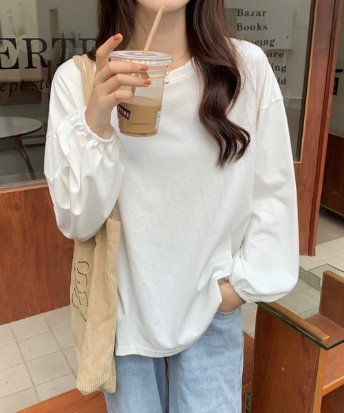 MANGROVE(マングローブ)の「ギャザーカフスロンtee(Tシャツ/カットソー・レディース・ブラック/ホワイト/グレイッシュブルー/グリーン/パープル・FREE)」の13枚目の写真