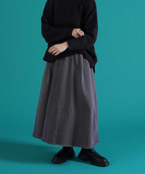 LUPILIEN（ルピリアン）の「ツイルデニムタックスカート（スカート・レディース・チャコールグレー/ベージュ/カーキ・FREE）」の2枚目の写真