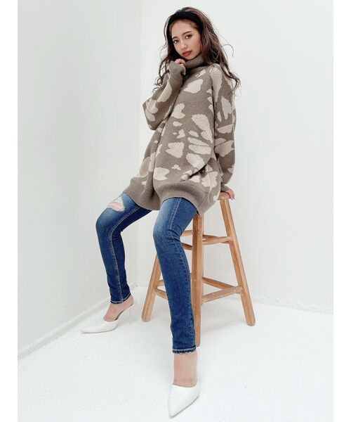 GYDA（ジェイダ）の「COWジャカードハイネック ニットTOPS（ニット/セーター・レディース・ブラック/ブラウン/カーキ・FREE）」の9枚目の写真