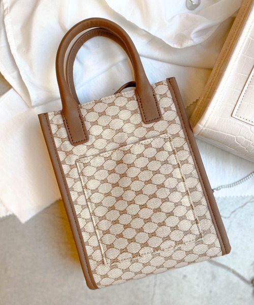 WEGO（ウィゴー）の「WEGO/パイピングハンドルショルダー（ショルダーバッグ・レディース・ブラック系その他/グリーン/ホワイト系その他/その他1/ブラック・FREE）」の5枚目の写真