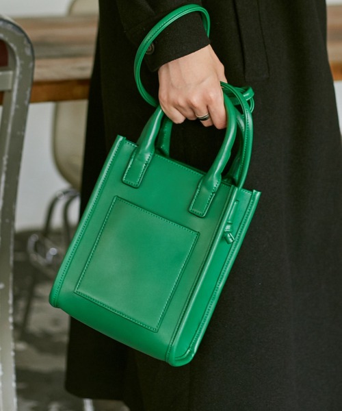 WEGO（ウィゴー）の「WEGO/パイピングハンドルショルダー（ショルダーバッグ・レディース・ブラック系その他/グリーン/ホワイト系その他/その他1/ブラック・FREE）」の19枚目の写真