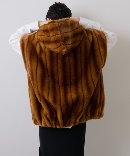 a point(アポワン)の「【a point】フェイクファーベスト(ベスト・レディース・キャメル・FREE)」の13枚目の写真