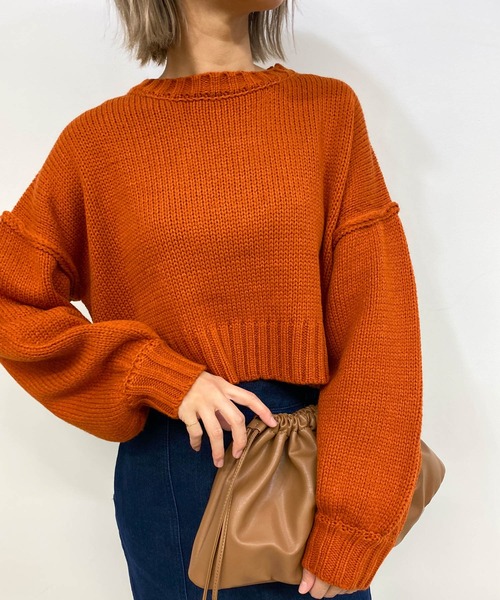 MLI'A（エムリア）の「ショート丈ローゲージニット（ニット/セーター・レディース・イエロー/ブルー/アイボリー/ライトパープル/ブラック/グリーン/オレンジ/ライトグリーン/ピンク/レッド・M）」の10枚目の写真