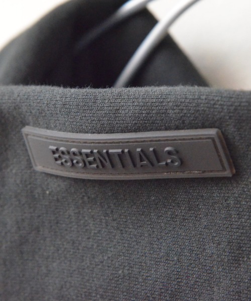 FOG ESSENTIALS（エフオージーエッセンシャルズ）の「ESSENTIALS /エッセンシャルズ バックロゴ スウェットパーカー フーディ（パーカー・メンズ・ブラック/ブラウン/ベージュ/グレー/ライトグレー・S/M/L/XL）」の11枚目の写真