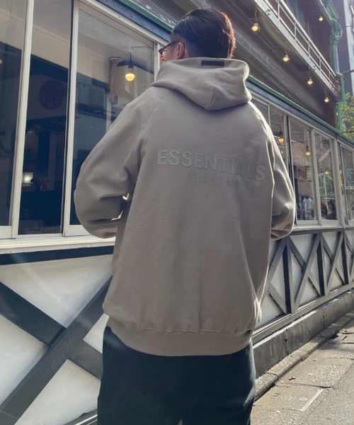 FOG ESSENTIALS（エフオージーエッセンシャルズ）の「ESSENTIALS /エッセンシャルズ バックロゴ スウェットパーカー フーディ（パーカー・メンズ・ブラック/ブラウン/ベージュ/グレー/ライトグレー・S/M/L/XL）」の20枚目の写真