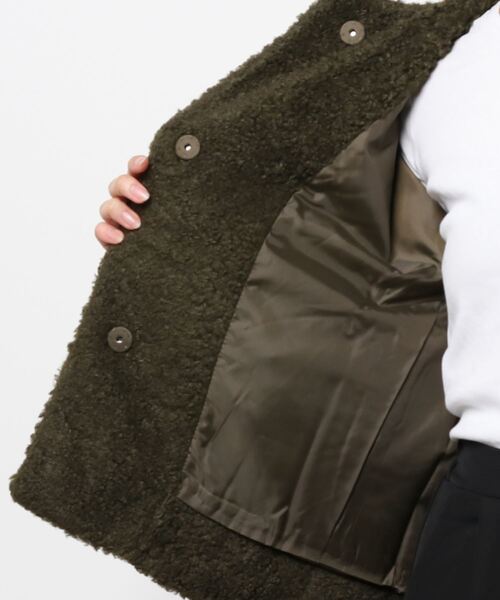 AZUL ENCANTO（アズールエンカント）の「ボアブルゾン（ブルゾン・レディース・カーキ/ライトブラック・FREE）」の15枚目の写真