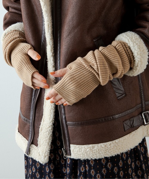 ANGIE（アンジー）の「リブニットアームウォーマー/手袋（手袋・レディース・ベージュ/ライトブラウン/杢グレー・FREE）」の7枚目の写真