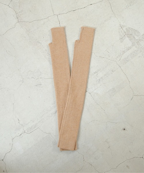 ANGIE（アンジー）の「リブニットアームウォーマー/手袋（手袋・レディース・ベージュ/ライトブラウン/杢グレー・FREE）」の8枚目の写真