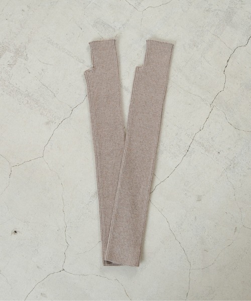 ANGIE（アンジー）の「リブニットアームウォーマー/手袋（手袋・レディース・ベージュ/ライトブラウン/杢グレー・FREE）」の4枚目の写真