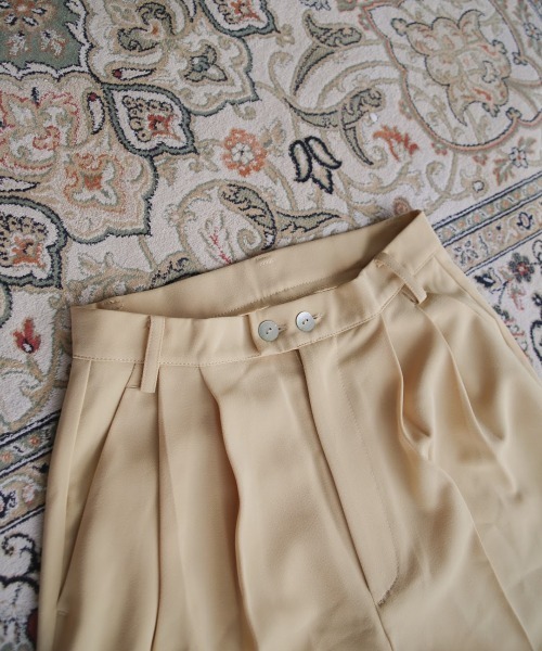 spoon store(スプーンストア)の「センタープレススラックス(スラックス・レディース・イエロー系・SMALL/MEDIUM)」の8枚目の写真