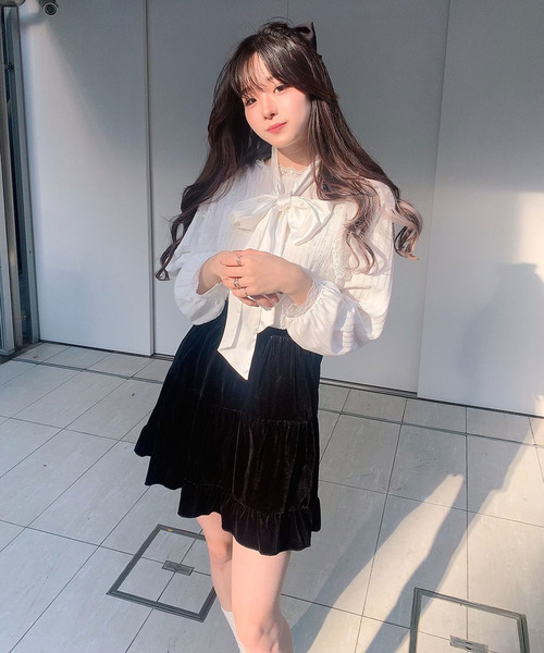 titty＆Co. PETIT by poyo（ティティーアンドコープティバイポヨ）の「【titty&Co.PETIT by POYO】ベロアティアードスカパン（スカート・レディース・ブラック/ボルドー・SMALL/MEDIUM）」の9枚目の写真