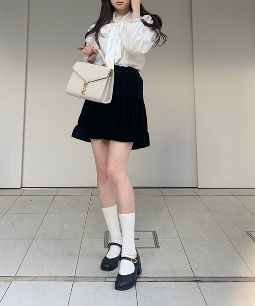 titty＆Co. PETIT by poyo（ティティーアンドコープティバイポヨ）の「【titty&Co.PETIT by POYO】ベロアティアードスカパン（スカート・レディース・ブラック/ボルドー・SMALL/MEDIUM）」の5枚目の写真