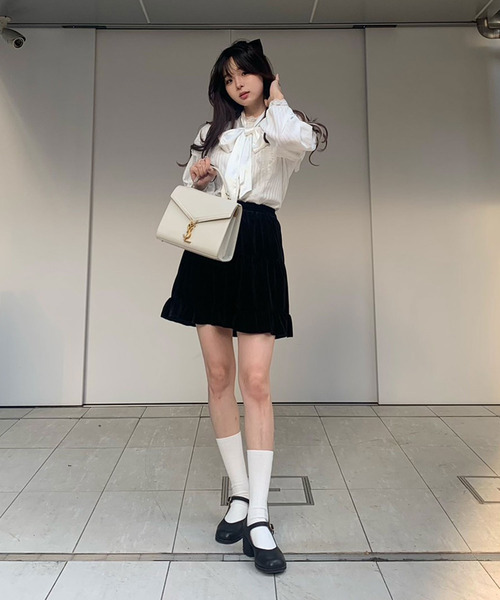 titty＆Co. PETIT by poyo（ティティーアンドコープティバイポヨ）の「【titty&Co.PETIT by POYO】ベロアティアードスカパン（スカート・レディース・ブラック/ボルドー・SMALL/MEDIUM）」の13枚目の写真