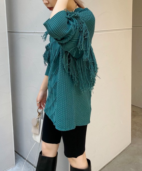 CAPRICIEUX LE'MAGE（カプリシューレマージュ）の「ダイヤ編袖フリンジプルオーバー（ニット/セーター・レディース・ブラック/グリーン/ホワイト系その他・FREE）」の12枚目の写真