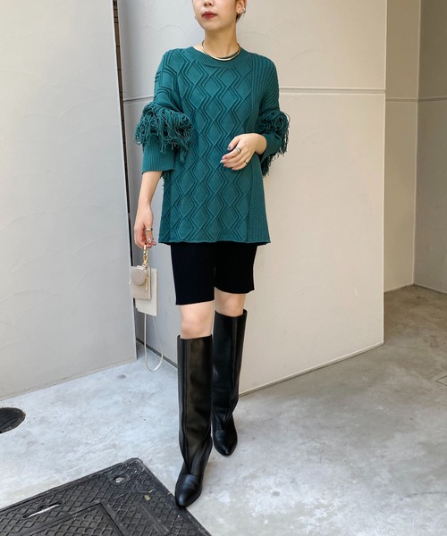 CAPRICIEUX LE'MAGE（カプリシューレマージュ）の「ダイヤ編袖フリンジプルオーバー（ニット/セーター・レディース・ブラック/グリーン/ホワイト系その他・FREE）」の9枚目の写真