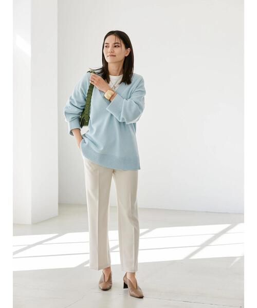 AMERICAN HOLIC（アメリカンホリック）の「ミドルゲージVネックニットプルオーバー（ニット/セーター・レディース・ネイビー/サックスブルー/イエロー/アイボリー・M/L）」の11枚目の写真