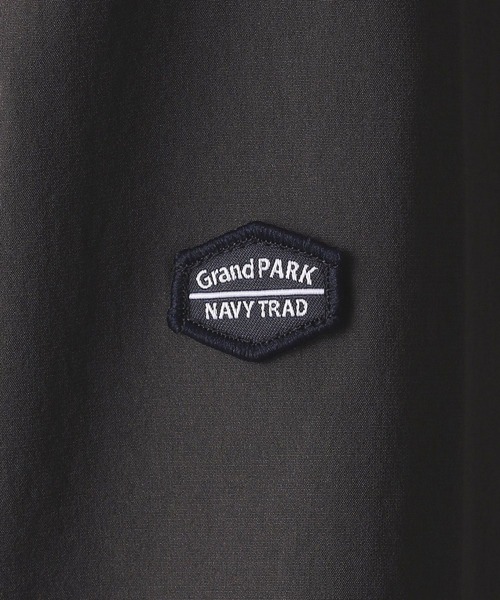 Grand PARK（グランドパーク）の「ポイントタッチノーカラーブルゾン（ノーカラージャケット・メンズ・チャコールグレー/ベージュ・MEDIUM/X-LARGE/LARGE）」の8枚目の写真
