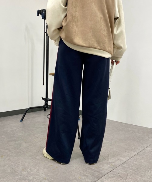 WHO'S WHO gallery(フーズフーギャラリー)の「【SLOPPY/スロッピー】トラックパンツ(その他パンツ・レディース・ダークグリーン/ネイビー/アイボリー・MEDIUM)」の18枚目の写真