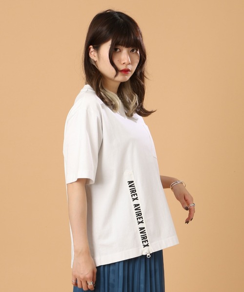 AVIREX（アヴィレックス）の「プリンテッド ファスナー トップス/PRINTED FASTENER TOPS（Tシャツ/カットソー・レディース・グリーン/オフホワイト/ネイビー・FREE）」の2枚目の写真