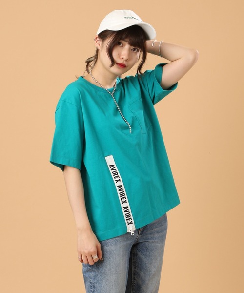 AVIREX（アヴィレックス）の「プリンテッド ファスナー トップス/PRINTED FASTENER TOPS（Tシャツ/カットソー・レディース・グリーン/オフホワイト/ネイビー・FREE）」の13枚目の写真