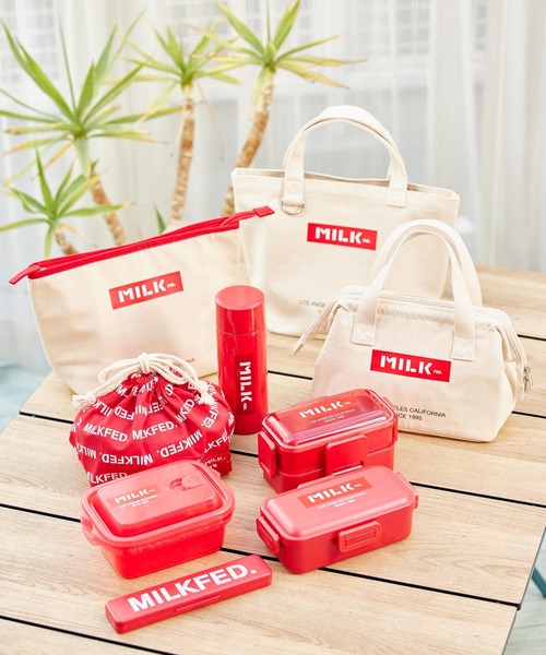 MILKFED.（ミルクフェド）の「LIFE STYLE｜LOGO LUNCH BOX RED（お弁当箱・レディース・レッド・ONE SIZE）」の7枚目の写真