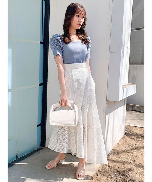 dazzlin（ダズリン）の「フラワーレースアンバランススカート（スカート・レディース・ブラック/オフホワイト・SMALL/MEDIUM）」の4枚目の写真