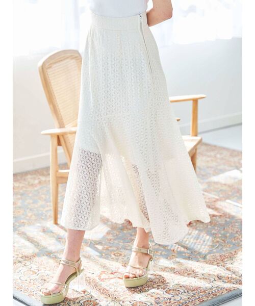 dazzlin（ダズリン）の「フラワーレースアンバランススカート（スカート・レディース・ブラック/オフホワイト・SMALL/MEDIUM）」の6枚目の写真