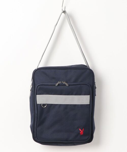 PLAYBOY（プレイボーイ）の「【PLAYBOY/プレイボーイ】ワンポイントブランドロゴスクールバッグ　ショルダーバッグ（ショルダーバッグ・レディース・ブラック/ネイビー・FREE）」の2枚目の写真