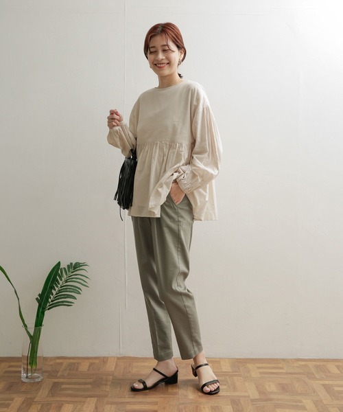 URBAN RESEARCH DOORS(アーバンリサーチドアーズ)の「リネン混テーパードイージーパンツ(その他パンツ・レディース・ブラック/ベージュ/カーキ/ネイビー・SMALL/MEDIUM)」の11枚目の写真