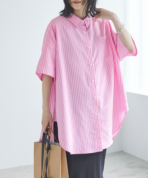 Chaco closet(チャコ クローゼット)の「オーバーサイズメンズライクレギュラーカラーアソート半袖シャツ(シャツ/ブラウス・レディース・ライトブルー/ピンク/イエロー/ブルー/グリーン/グリーン系/オレンジ/ネイビー/ブラック系/ブルー系/オフホワイト/ブラック/レッド/ブラウン/ピンク系/オレンジ系・FREE)」の12枚目の写真