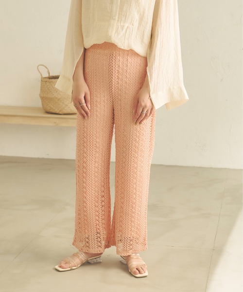 Ambre Neige(アンブルネージュ)の「レースセミフレアパンツ/【WEB/EC限定商品】(その他パンツ・レディース・ピンク/アイボリー/モカ・SMALL/MEDIUM)」の5枚目の写真