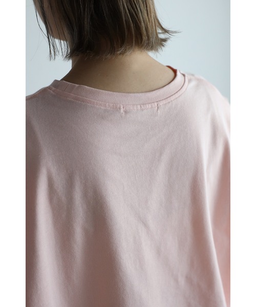 Bonjour Sagan(ボンジュールサガン)の「タックショルダー刺繍ロゴTシャツ(Tシャツ/カットソー・レディース・チャコールグレー/オフホワイト/ピンク・FREE)」の17枚目の写真