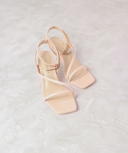 LibertyDollアシメストラップサンダル