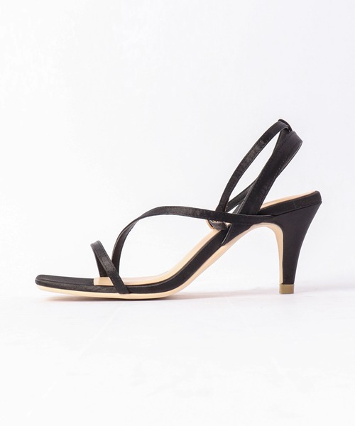 LibertyDollアシメストラップサンダル