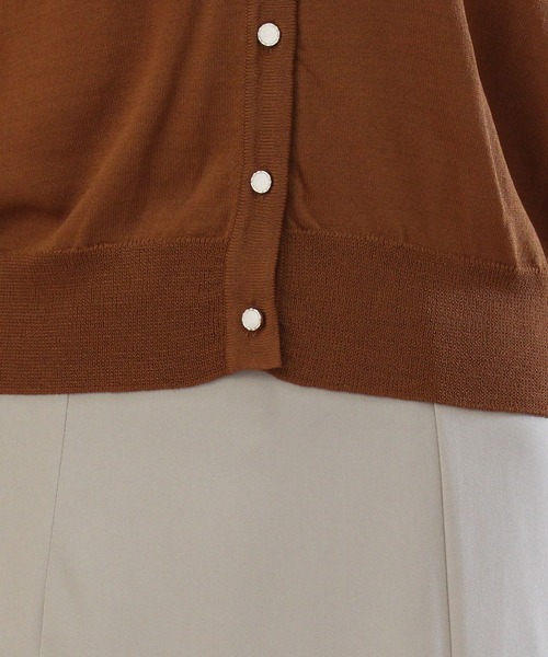 ASTORIA ODIER（アストリアオディール）の「肩タック5分袖カーディガン（カーディガン/ボレロ・レディース・ブラック/ネイビー/アイボリー/ワインレッド/キャメル・MEDIUM）」の20枚目の写真