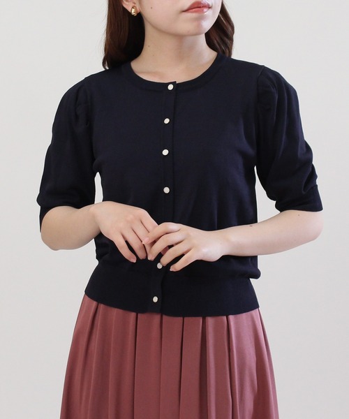 ASTORIA ODIER（アストリアオディール）の「肩タック5分袖カーディガン（カーディガン/ボレロ・レディース・ブラック/ネイビー/アイボリー/ワインレッド/キャメル・MEDIUM）」の18枚目の写真