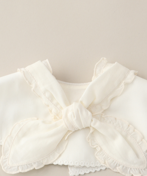 IENA ENFANT(イエナアンファン)の「【MARLMARL】別注 bibs フリル(baby)(スタイ/よだれかけ・キッズ・ホワイト・FREE)」の6枚目の写真