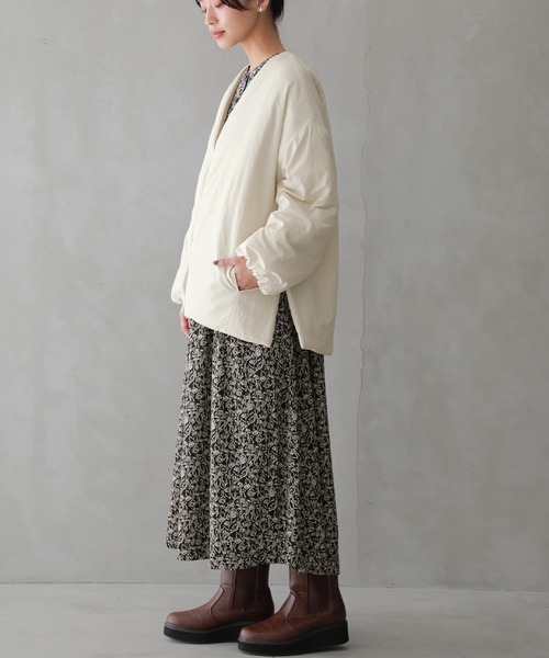 osharewalker(オシャレウォーカー)の「『ステッチレスノーカラー中綿ジャケット』(ブルゾン・レディース・ブラック/ライトカーキ/アイボリー・FREE)」の5枚目の写真