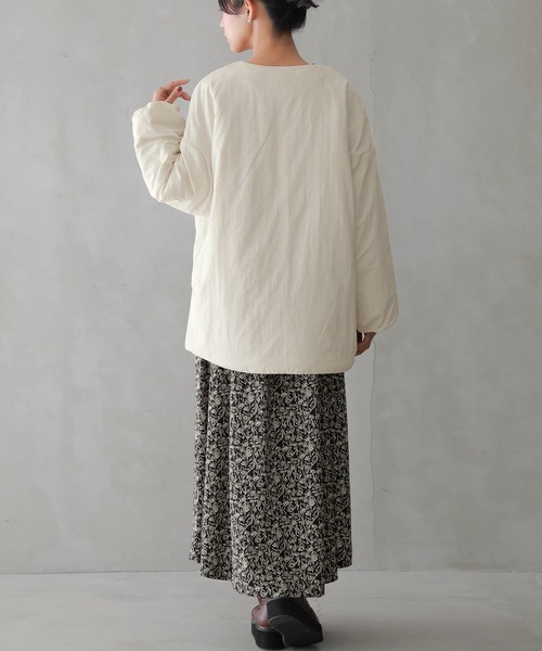 osharewalker(オシャレウォーカー)の「『ステッチレスノーカラー中綿ジャケット』(ブルゾン・レディース・ブラック/ライトカーキ/アイボリー・FREE)」の7枚目の写真