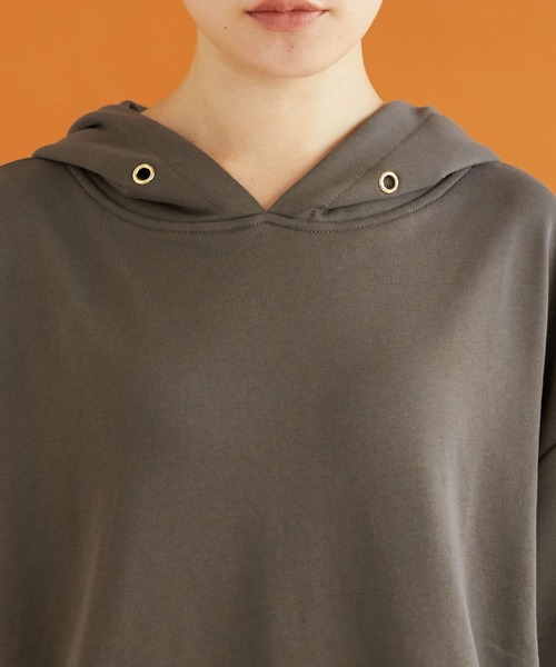 Doux archives（ドゥアルシーヴ）の「サイドジップパーカー（パーカー・レディース・チャコールグレー/オフホワイト・FREE）」の8枚目の写真