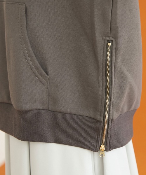 Doux archives（ドゥアルシーヴ）の「サイドジップパーカー（パーカー・レディース・チャコールグレー/オフホワイト・FREE）」の10枚目の写真
