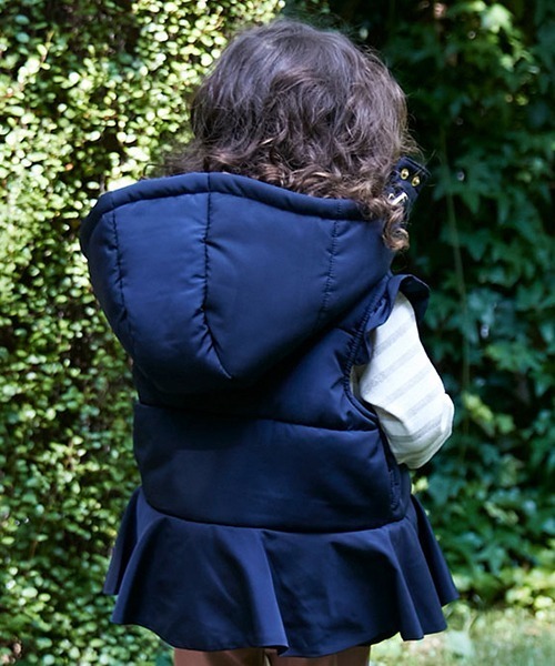 petit main（プティマイン）の「ペプラム中綿ベスト（その他アウター・キッズ・ライトベージュ/ネイビー・M/L/S）」の13枚目の写真