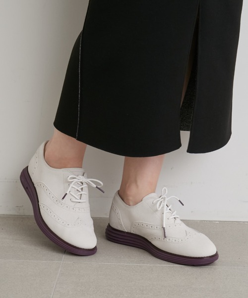COLE HAAN(コールハーン)の「【emmi×COLE HAAN】SHORTWING OF(ドレスシューズ・レディース・ホワイト・22.5cm/23cm/23.5cm/24cm/24.5cm/25cm)」の8枚目の写真