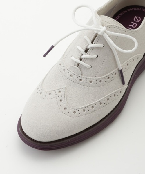 COLE HAAN(コールハーン)の「【emmi×COLE HAAN】SHORTWING OF(ドレスシューズ・レディース・ホワイト・22.5cm/23cm/23.5cm/24cm/24.5cm/25cm)」の3枚目の写真