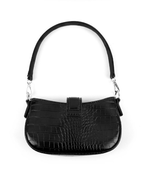 FANCY CLUB(ファンシークラブ)の「A'GEM/9 × .kom『 FANCY CLUB/ファンシークラブ』LEATHER BUCKLE SHOULDER BAG/レザーブークレショルダーバッグ(ショルダーバッグ・レディース・ブラック・FREE)」の7枚目の写真
