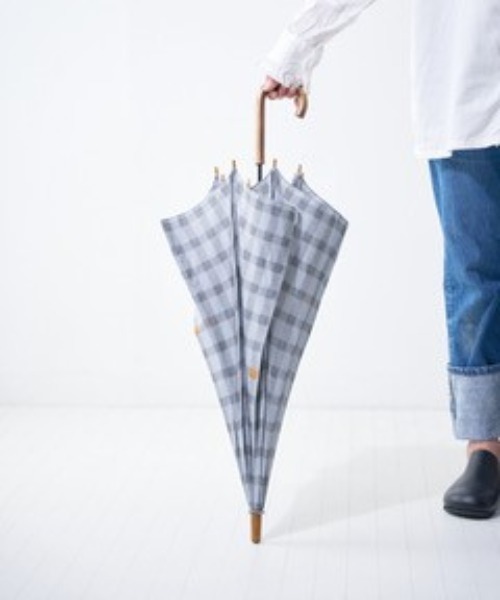392 plusm（サンキューニプリュスエム）の「Umbrella Long 60 - gingham - 790139（長傘・レディース・ネイビー/グレー・60cm）」の7枚目の写真